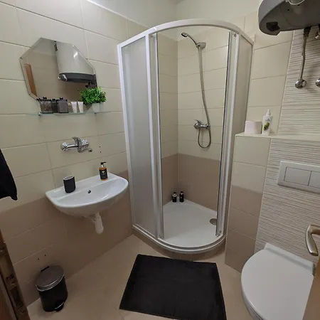 Grand نيمبورك